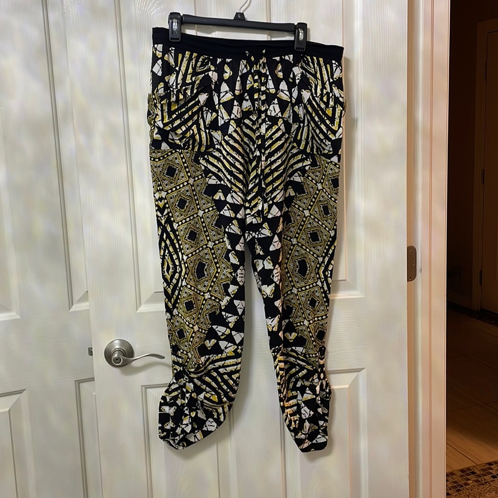 BCBG maxazria pants size M